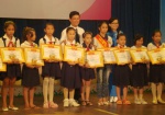 50 học sinh nhận giải thưởng Hồ Văn Mên năm 2012