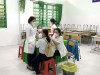 Học sinh lớp 6 tham gia tiêm tại điểm tiêm trường THCS Phú Cường
