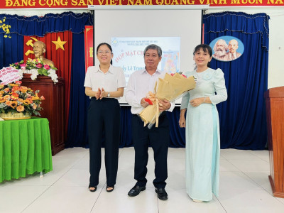 HỌP MẶT CHIA TAY THẦY LÊ TRUNG NGHĨA NGHỈ HƯU THEO CHẾ ĐỘ