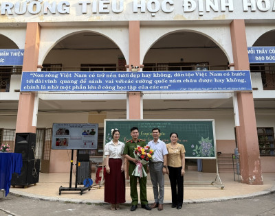 Tuyên truyền kỹ năng tố giác hành vi xâm hại trẻ em và đề phòng người lạ bắc cóc