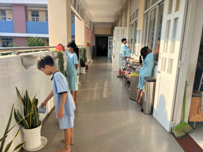 TRƯỜNG TIỂU HỌC KIM ĐỒNG TỔNG VỆ SINH TRƯỜNG LỚP MỪNG TẾT DƯƠNG LỊCH 2026