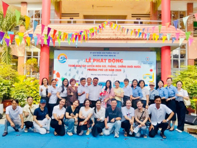 Hưởng ứng lễ phát động toàn dân tập luyện môn bơi, phòng chống đuối nước năm 2026