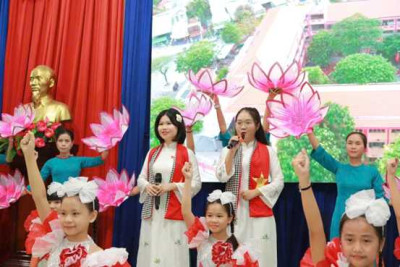 Chi bộ Trường Tiểu học Phú Mỹ tham gia Hội thi “Kể chuyện về tấm gương đạo đức Hồ Chí Minh”