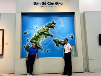 Tham dự hành trình "Biên giới, biển, đảo trong tim tôi" tại Đặc khu Côn Đảo.