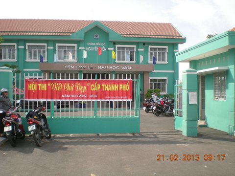 Trường tiểu học Nguyẽn Hiền, nơi tổ chức hội thi "Viết chữ đẹp"